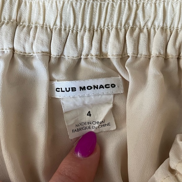 Crochet mini skirt - Picture 2 of 2